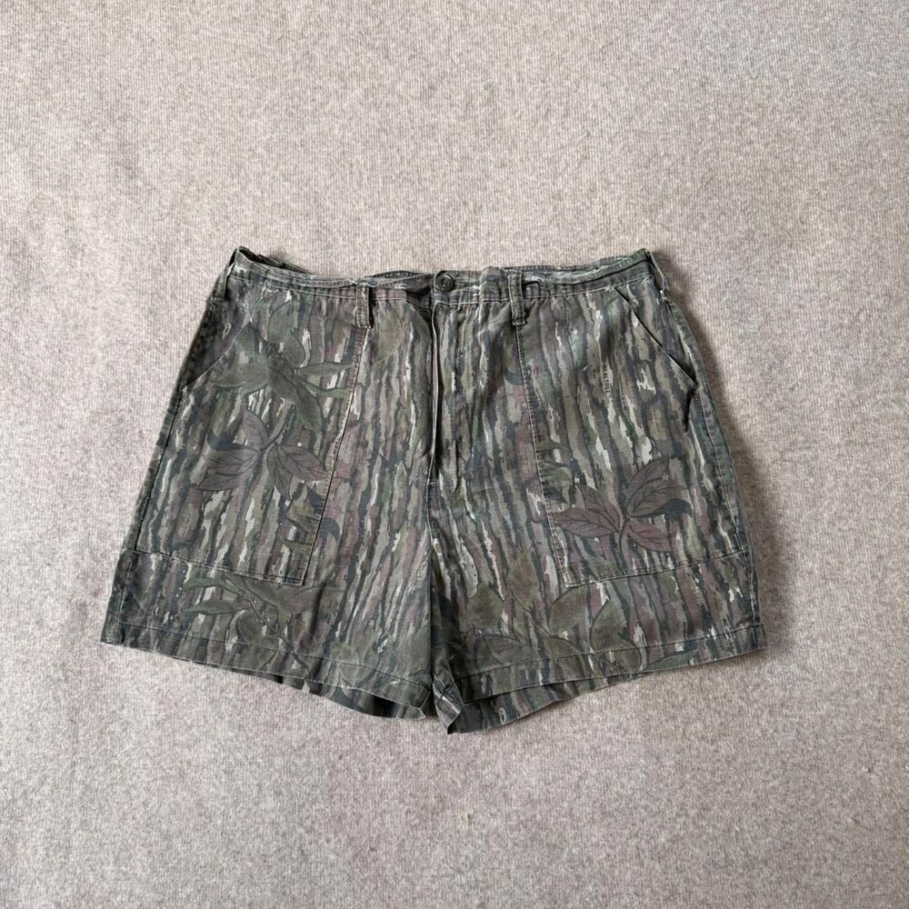 Vintage Realtree camouflage shorts woodland finish